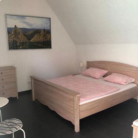 Gaestehaus Glock II Marbach am Neckar Bagian luar foto